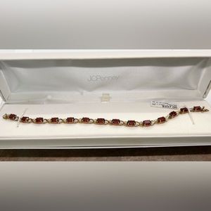 NWT Genuine Yellow Gold and Garnet Bracelet